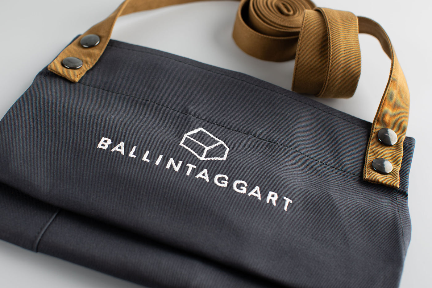 Ballintaggart Adult Apron