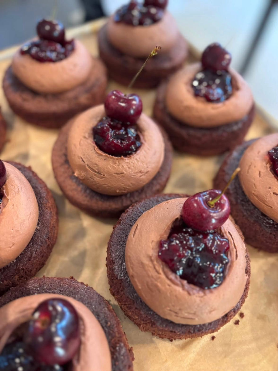 08.11.2026 - Cakes | Decoration, Fillings & Finish with Bad Girl Bakery